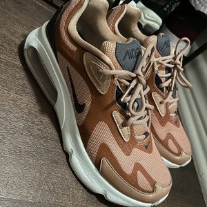Nike Air Max 200